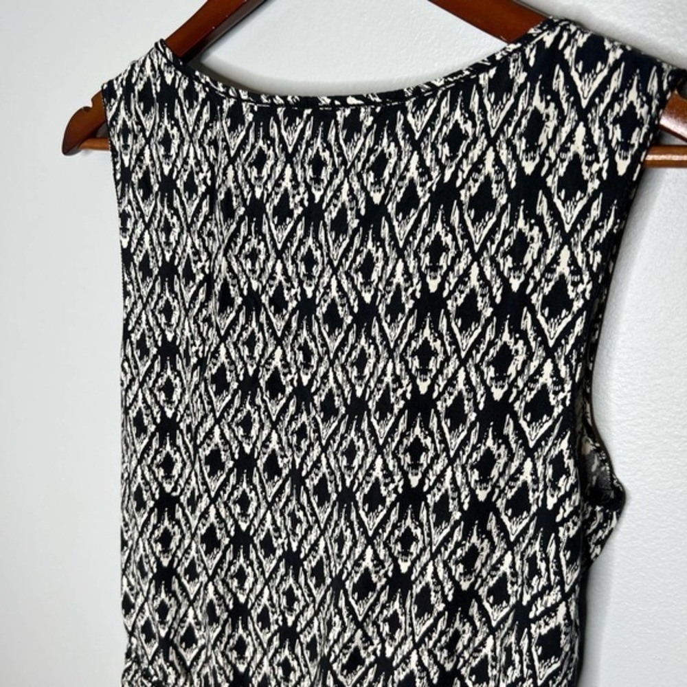Max Studio black & white ikat sleeveless cropped jumpsuit pockets size medium - Picture 8 of 8